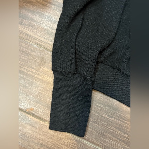 London Fog Black Sweater - Picture 4 of 6